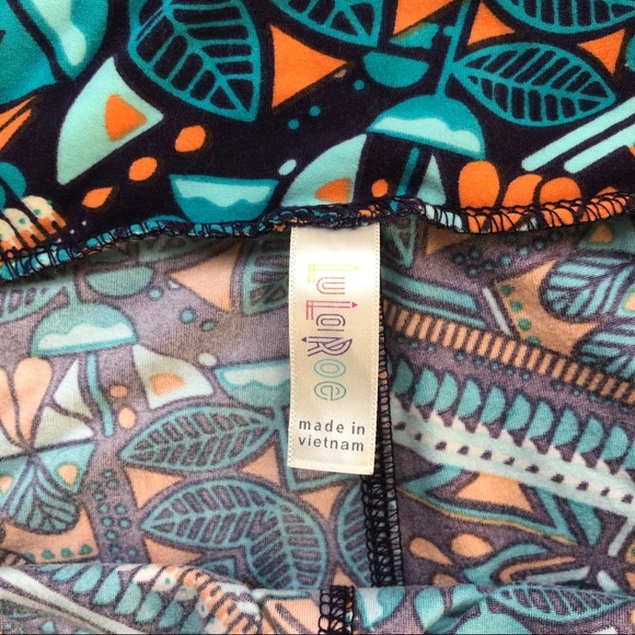 LulRoe leggings and loft top bundle - Picture 4 of 10